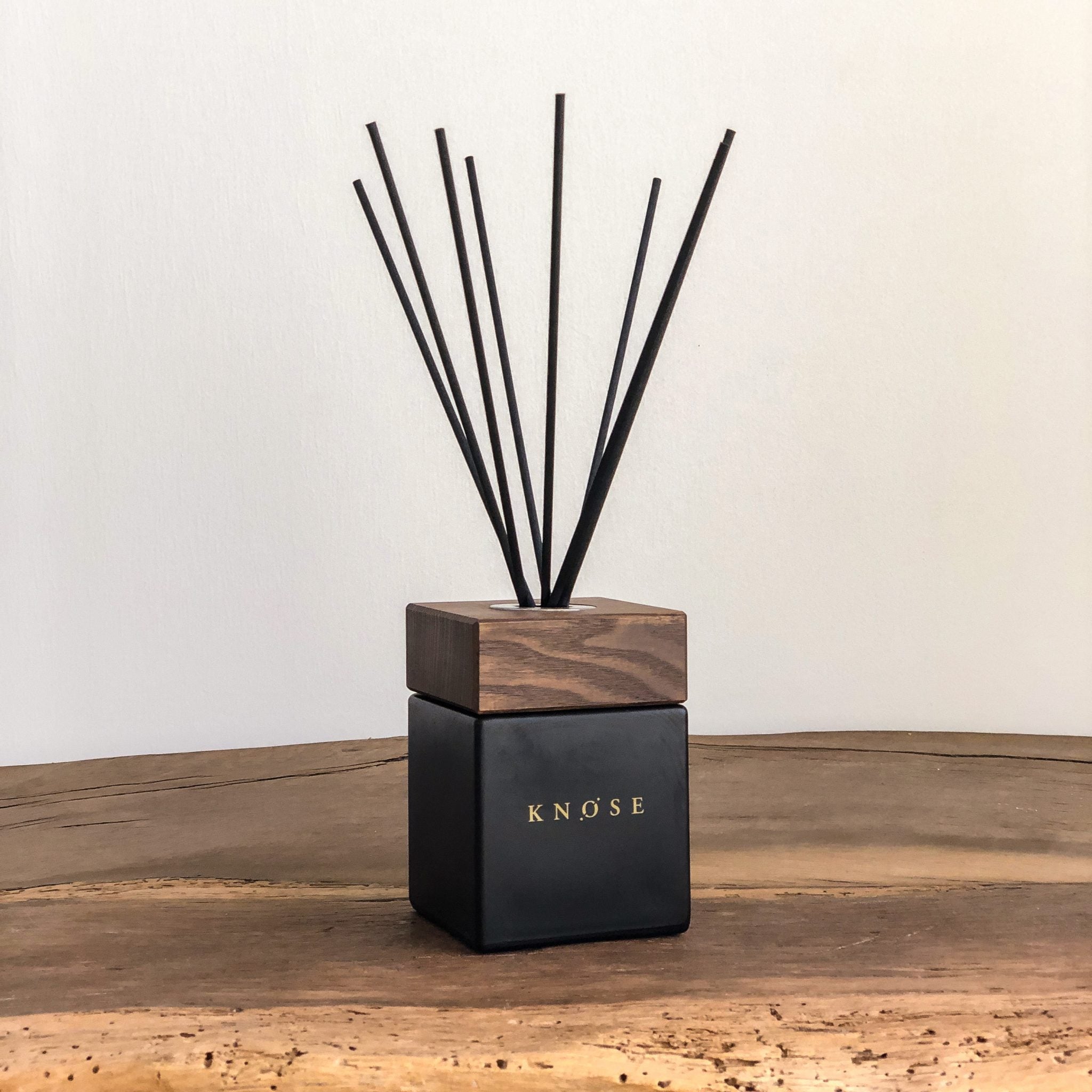 Ricarica Diffusore per Ambiente Vaniglia & Gelsomino 2x500 ml - Fragranza per la Casa Fresca - Deodorante per Ambienti - Aromaterapia - Aromatizzatore d'Aria per Interni - Profumi esotici Ricarica Diffusore per Ambiente Vaniglia & Gelsomino 2x500 ml - Fragranza per la Casa Fresca - Deodorante per Ambienti - Aromaterapia - Aromatizzatore d'Aria per Interni - Profumi esotici